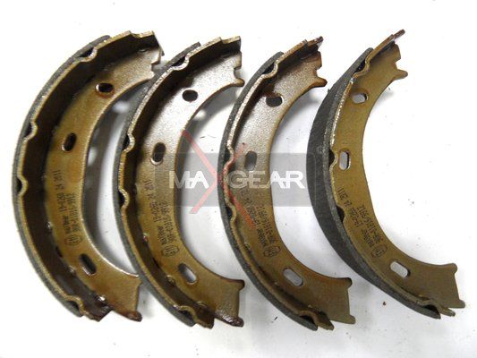 SZCZĘKI HAMULCA RĘCZNEGO MERCEDES SPRINTER BM901-903 208-3 MaXgear 19-0260