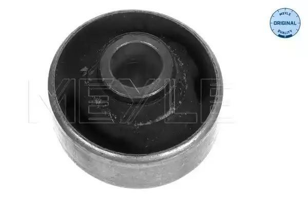 TULEJA WAHACZA PRZÓD VW POLO 95- MEYLE 1004070041