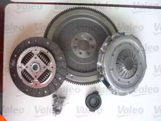 Zestaw sprzęgła Renault ESPACE LAGUNA SAFRANE 2,2 DT 96-01 K4P Valeo 835002