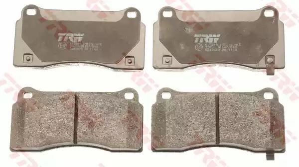 Klocki hamulcowe tył Nissan GT-R 3,8 V6 07- 131,8x67x18,4 BREMBO TRW GDB3573