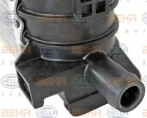 CHŁODNICA AUDI A6 3,0TFSI 11- Q3 1,4-2,5 13- Hella 8MK376701271