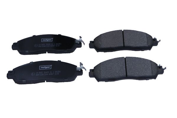 KLOCKI HAMULCOWE PRZÓD NISSAN NP300 NAVARA 2,3 DCI 4X4 15- MaXgear 19-3652